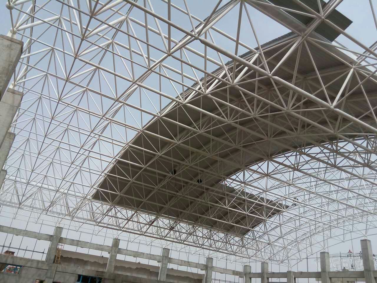 白城青岛一汽网架